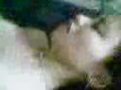 Entrega de pizza a lesbianas. videos pornos de trios reales